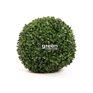 Estas esferas ornamentales están diseñadas para mejorar tus espacios, aportando un toque moderno de naturaleza. La esfera de 28cm es perfecta para decorar espacios, debido a su tamaño puede ir colgada o en pequeñas macetas, tazones o simplemente sobre el mostrados, mesa o escritorio. 