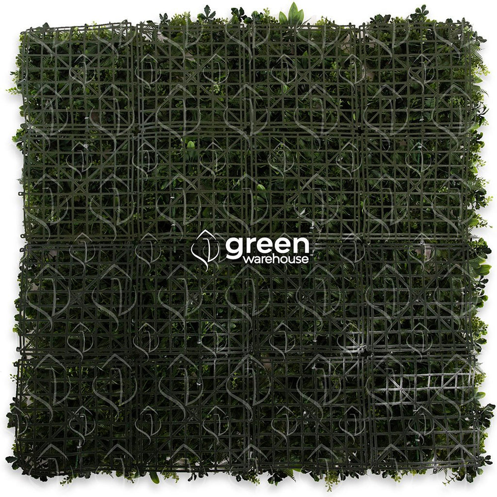 El panel de Follaje Artificial Aralia debido a los detalles y el material del que está hecho permite que su instalación sea mucho más sencilla y rápida.  