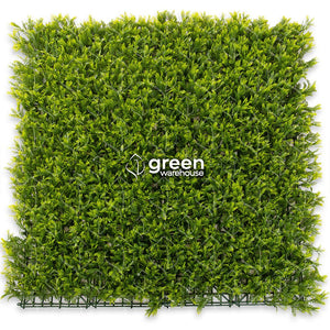El Follaje Artificial Helecho Japonés los caracteriza su acabado texturizado con un color amarillo verdoso para lograr la apariencia fresca de helecho. Llena de vida y contrasta perfectamente con colores fuertes y oscuros, generando una atmósfera de humedad y frescura, así como un realismo sin igual. Es la opción favorita para diseñar Muros Verdes a lado de otros follajes para lograr la armonía y el aspecto que se busca. 