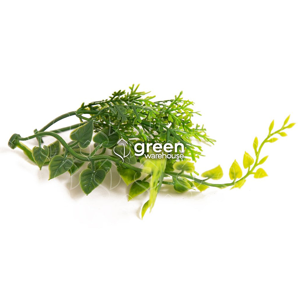 El Follaje Artificial Helecho Persa es muy espeso y con un gran detalle, tiene un acabado texturizado muy exuberante y un color verde brillante. Este modelo es el que cuenta con la mayor altura y ramas más largas de toda nuestra colección, 