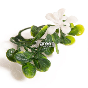 El Follaje Artificial Jazmín, es ideal para decoraciones sobrias y elegantes y gracias a sus discretas flores blancas que ofrecen apariencia fresca y natural.