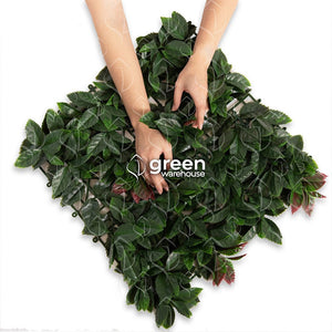 El Follaje Artificial Laurel, nos regala una hoja decidida y exquisita en detalles naturales, entrega personalidad a espacios con estilo de alto diseño, la hoja de Laurel cubre superficies de manera propositiva y elegante.