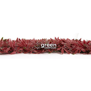 El encanto de los bosques canadienses nos inspiró para traerte el Follaje Artificial Hoja de Maple. Sus hojas de tonos rojizos se van degradando hasta llegar a tonos verdes.