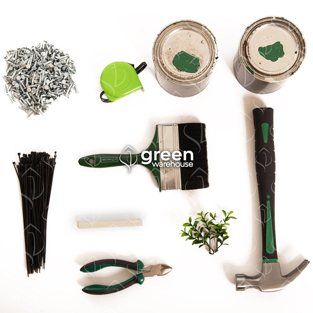 Con la finalidad de ofrecer una asesoría completa, en Green Warehouse te ofrecemos una diversa gama de materiales de instalación de la más alta calidad; queremos que tu espacio quede justo como lo imaginaste. El kit de instalación contiene lo necesario para que puedas instalar sin ningún problema nuestros productos. 