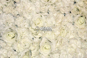 Alicia trae consigo una de las tendencias más encantadoras del momento, peonias y rosas blancas artificiales. Una creativa combinación que proporcionará elegancia, glamour y un estilo único a la ambientación de tu boda o fondo de tus fotografías. También es ideal para decoraciones neutras en cualquier espacio.