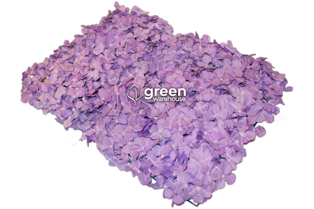Panel de Flores Lily, es un modelo que se compone de flores de lilas, pequeñas, suaves y lisas con textura de línea de veta y bordes ondulados para un toque realista, perfecto para la decoración de interiores y muros en casas, estudios o negocios,  reflejando un aspecto juvenil y atrevido. 