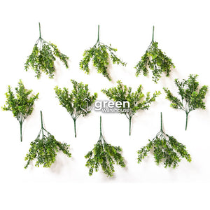 Las Flores de Boxwood son un gran contribuyente en nuestros productos de jardines verticales artificiales, plantas artificiales en macetas y cestas colgantes artificiales. El tamaño ligero y pequeño permite que las ramas artificiales quepan en cualquier lugar. A veces puedes simplemente ponerlos en un jarrón. Y la apariencia realista la hace lucir sumamente natural.