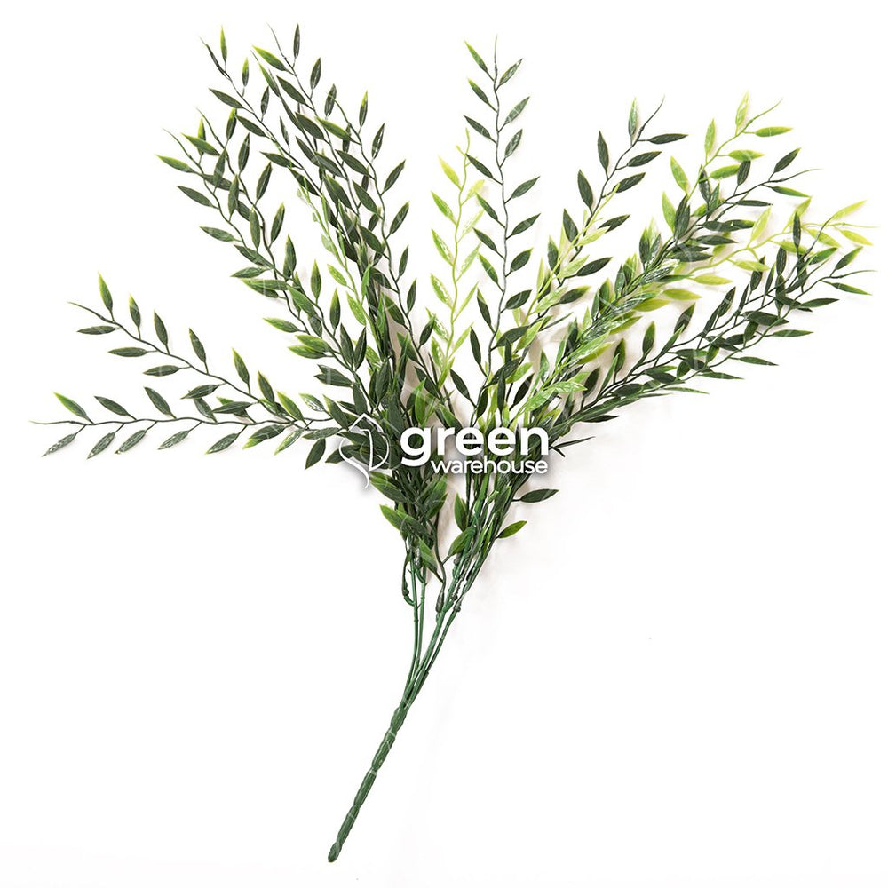  La Planta Artificial Hoja de Sauce es la mejor aliada para tener plantas en interior, su apariencia tan versátil y divertida hacen lucir los espacios mucho más frescos y coloridos, además debido a su apariencia puede ser la mejor compañera para otro tipo de plantas que ya se tiene. Su tamaño y estilo de hoja en color verde con ciertos tonos amarillo en sus puntas resaltan por completo en cualquier lugar. Hacemos envíos a todo México. 